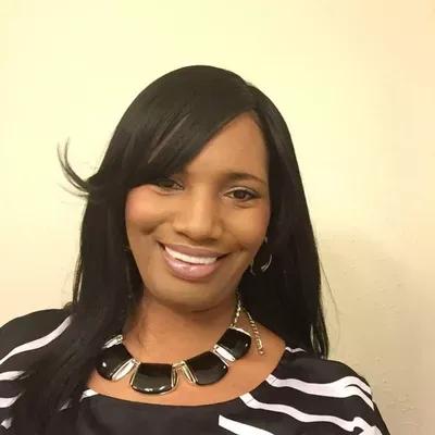 Distinctive Signature Llc
