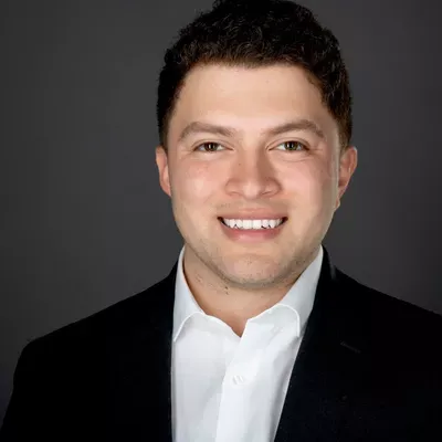 Adrian Luna