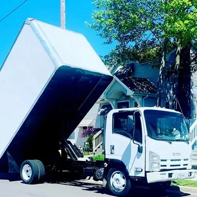William's Strong Trucking