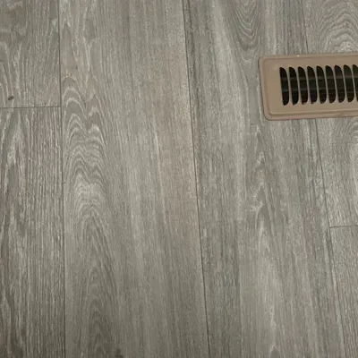 Lomo platiados flooring