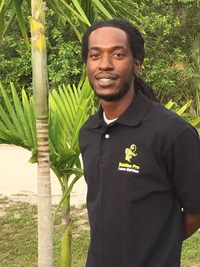 Robbins Pro Lawn Service