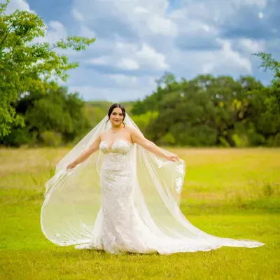 Joey Gabra Photography - Quinceañeras & Weddings
