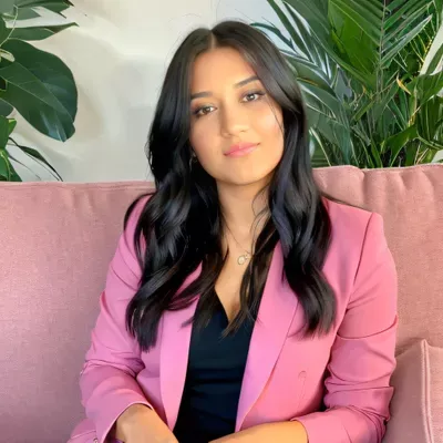 Susana Bravo|Realtor| Domain Realty