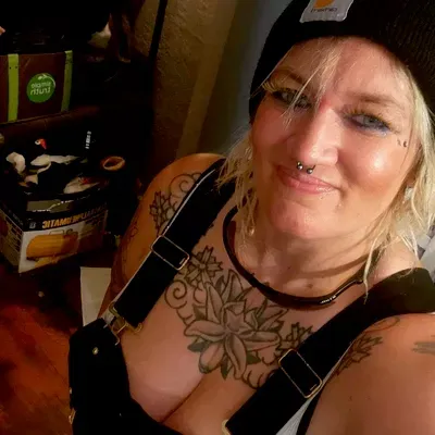 Liz Delivers 24 7 Traveling Notary And Services