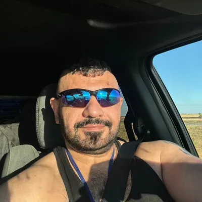 Don Omar Hauling