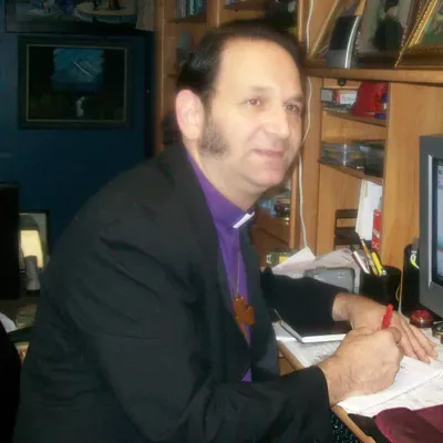 Rev. Johnny Erato, English/Spanish/Bilingual