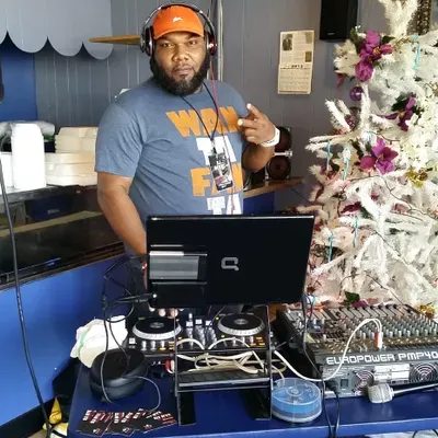 DJ NYE