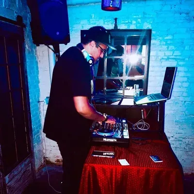 DJ L.I.C.