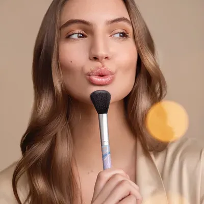 Kar Fakiel Makeup