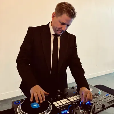 Electric Audio DJ