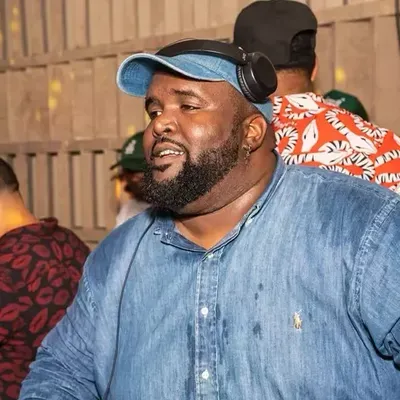 Dj Dougie