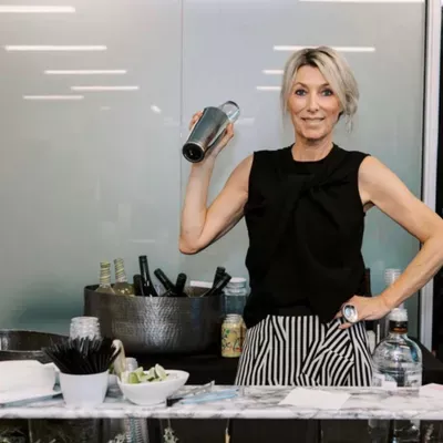 The Ultimate Hostess & Bartender