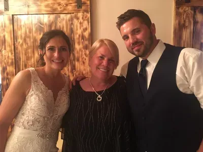 Diane Kubetz, Officiant