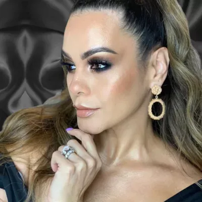 MC GlamBeauty / Only Makeup ?