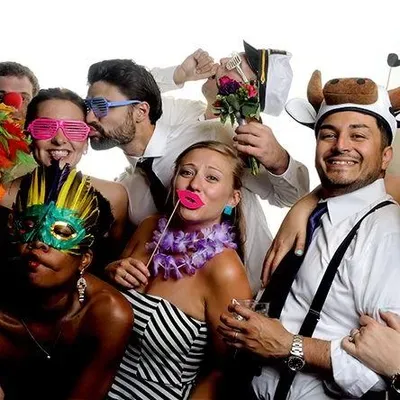 thePiXbooth | unique photo booth