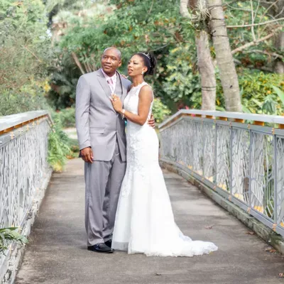 YuliArt Weddings, Portraits & Family