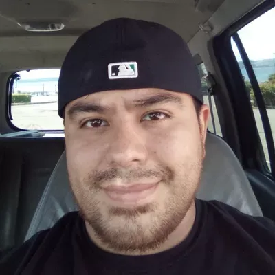 Carlos Flores