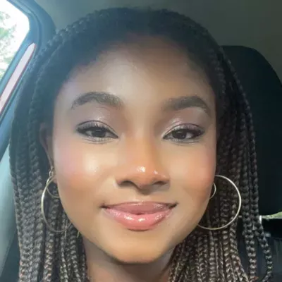 That’smymkauep lady