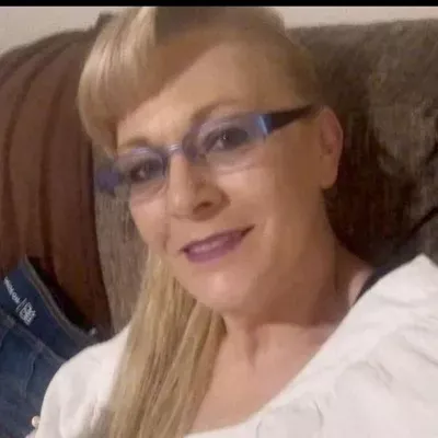 Jackie Blue PhD (Professional House Detailer)