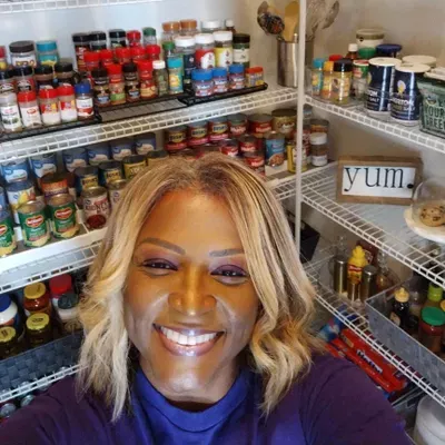 Organizing & Styling with Aaronetta