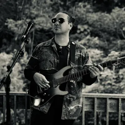 Dominic Carlos