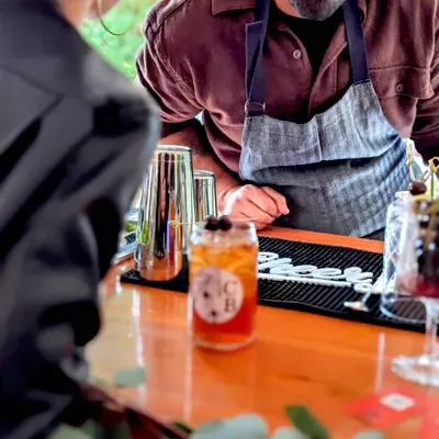 Rayo In A Bottle: bar services
