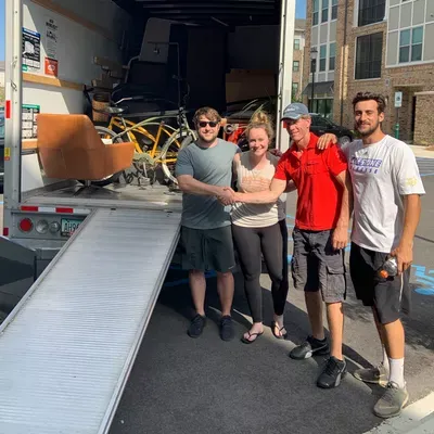 STRONG MEN MOVING LLC