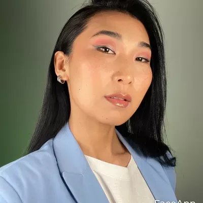 Saglara Sara Makeup