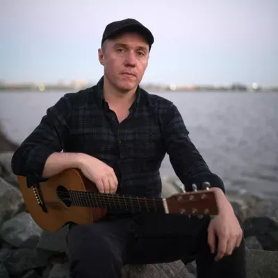 Luke Westbrook - Guitar