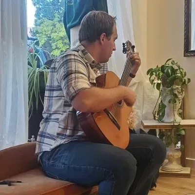 Nathan Lauritzen Guitar