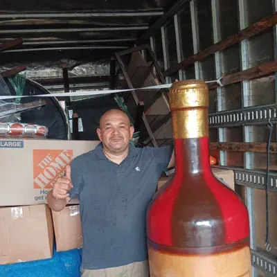 Antonio's movers company