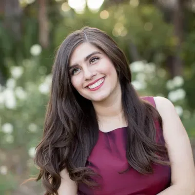 Officiant Sarah Ortiz