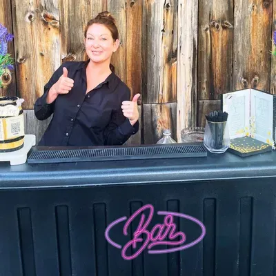 Sip Service Mobile Bar!