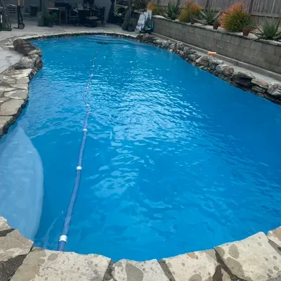 Zeferios pool service
