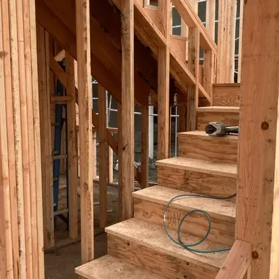 Salais Framing