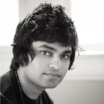 Guitar Lessons -Award Winning UK Session Guitarist
