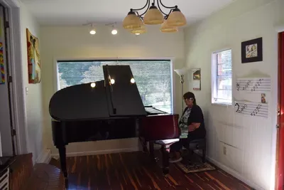 88 Keys Piano Studio