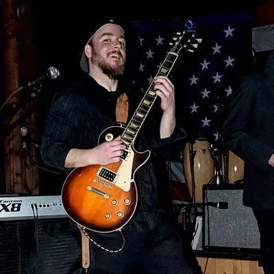 Guitar Lessons with BERKLEE Grad Manny Martinez!