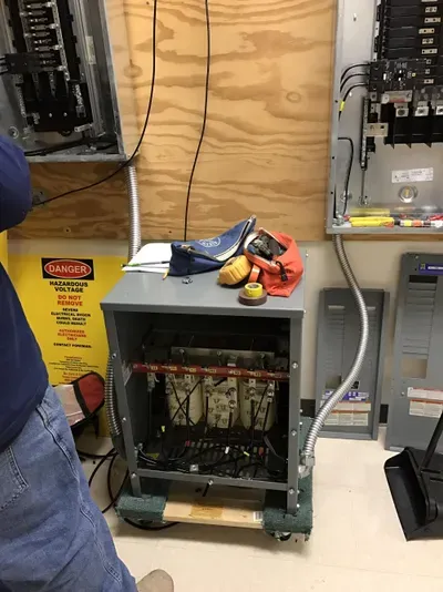 Yanez electric