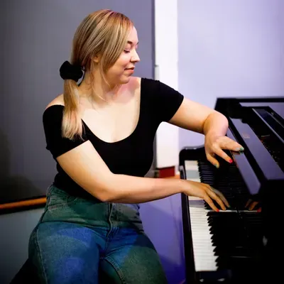 Louise Noble