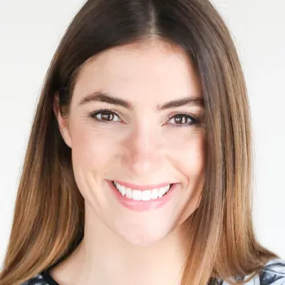 Kalee Hewlett Wardrobe Stylist