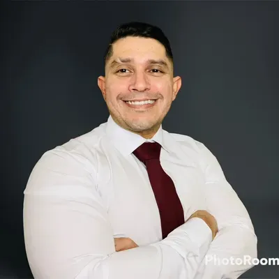 Raul Pierola