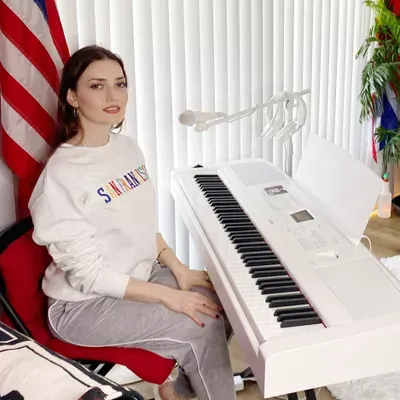 Maya Vocal Coach