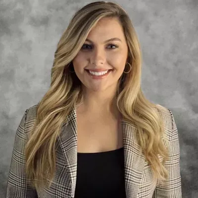Alexis Barlow, Paralegal