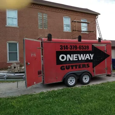 Oneway Gutters