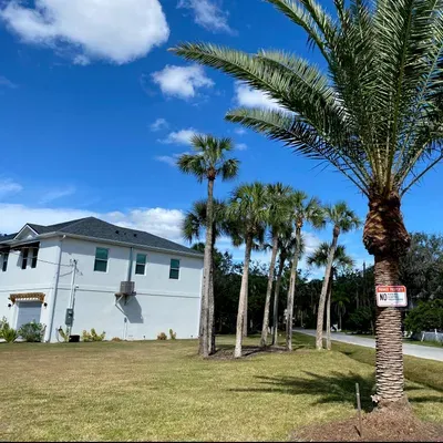 4 seasons roofing and lawn care