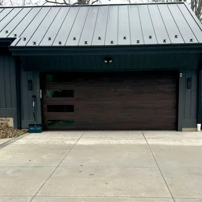 Neighbor Door LLC