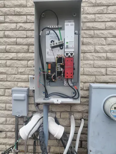 Moylan Voltage