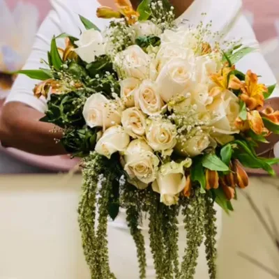 Violine’s Corners Event & Floral Design