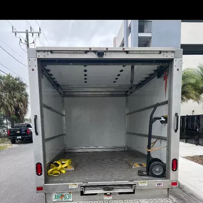 Runners Delivery and Transportation LLC